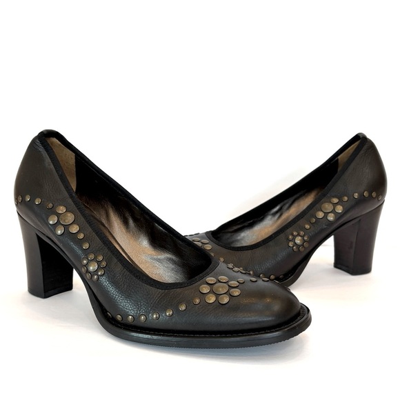 Accessoire Diffusion Paris Black Leather Block Heel Studded Pumps EU 37.5 US 7 - Picture 1 of 13